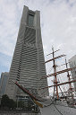 横浜ランドマークタワーと帆船日本丸 2008